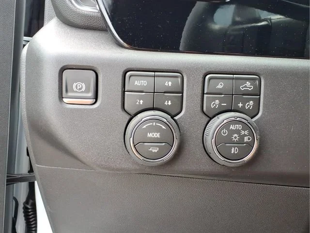 New 2026 Summit White Chevrolet LT Trail Boss image 12