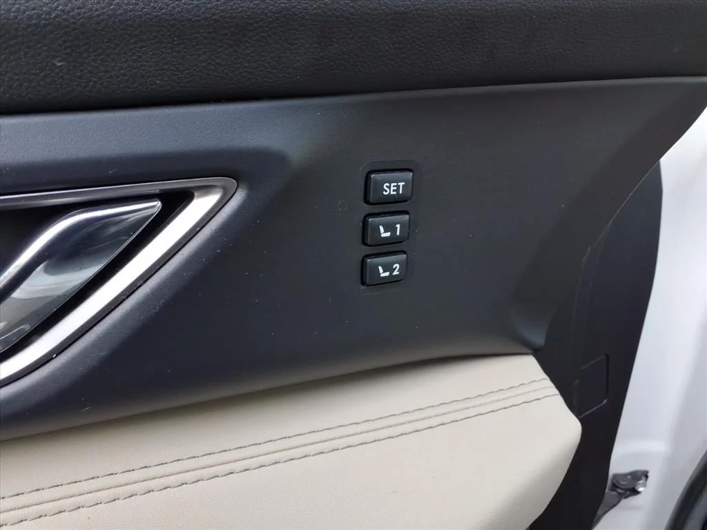 Used 2024 White Subaru Limited image 20