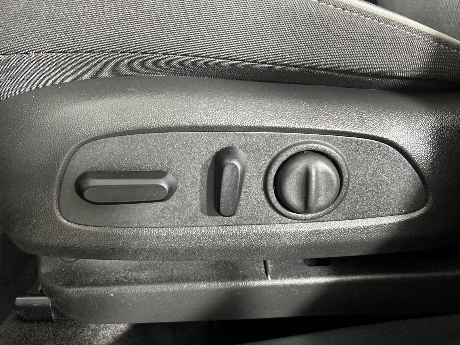 Used 2023 STERLING GRAY METALLIC Chevrolet LT image 41