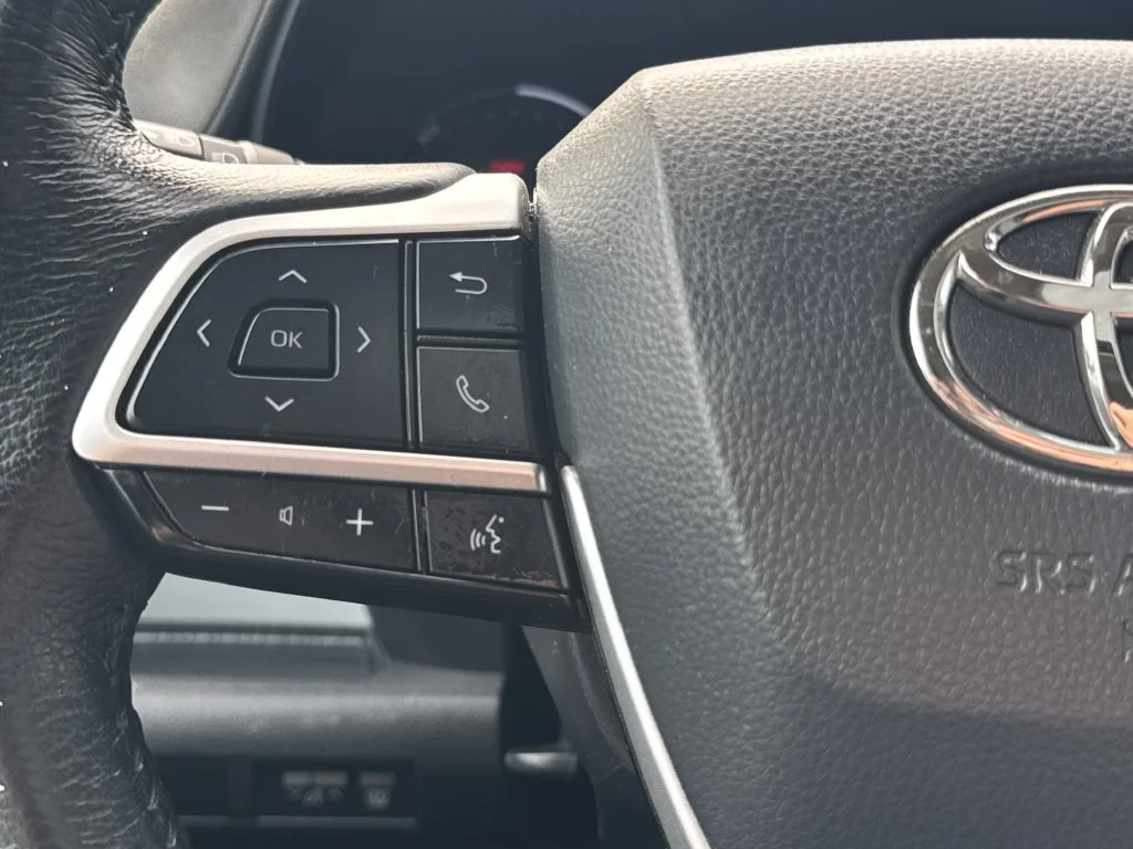 Used 2025 Gray Toyota XLE image 23