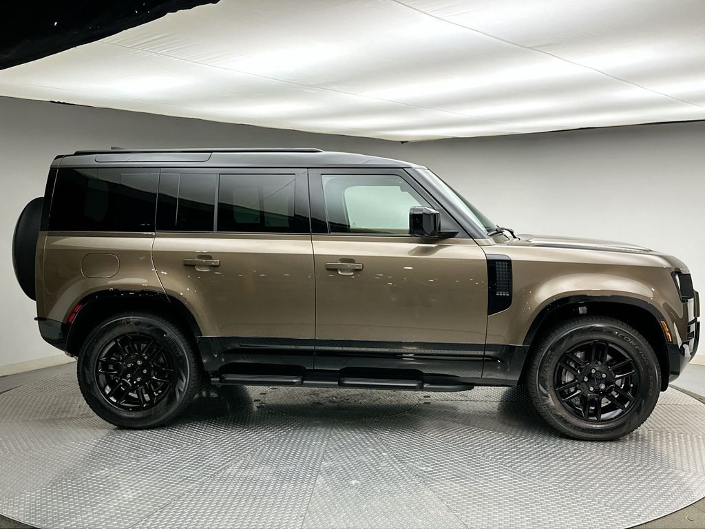 New 2026 Gondwana Stone LAND ROVER X-Dynamic SE image 4