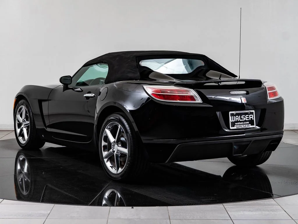 Used 2007 Black Onyx Saturn  image 7