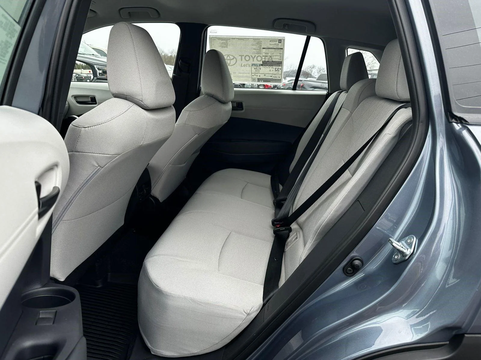 2025 Toyota Corolla Cross L - Photo 25