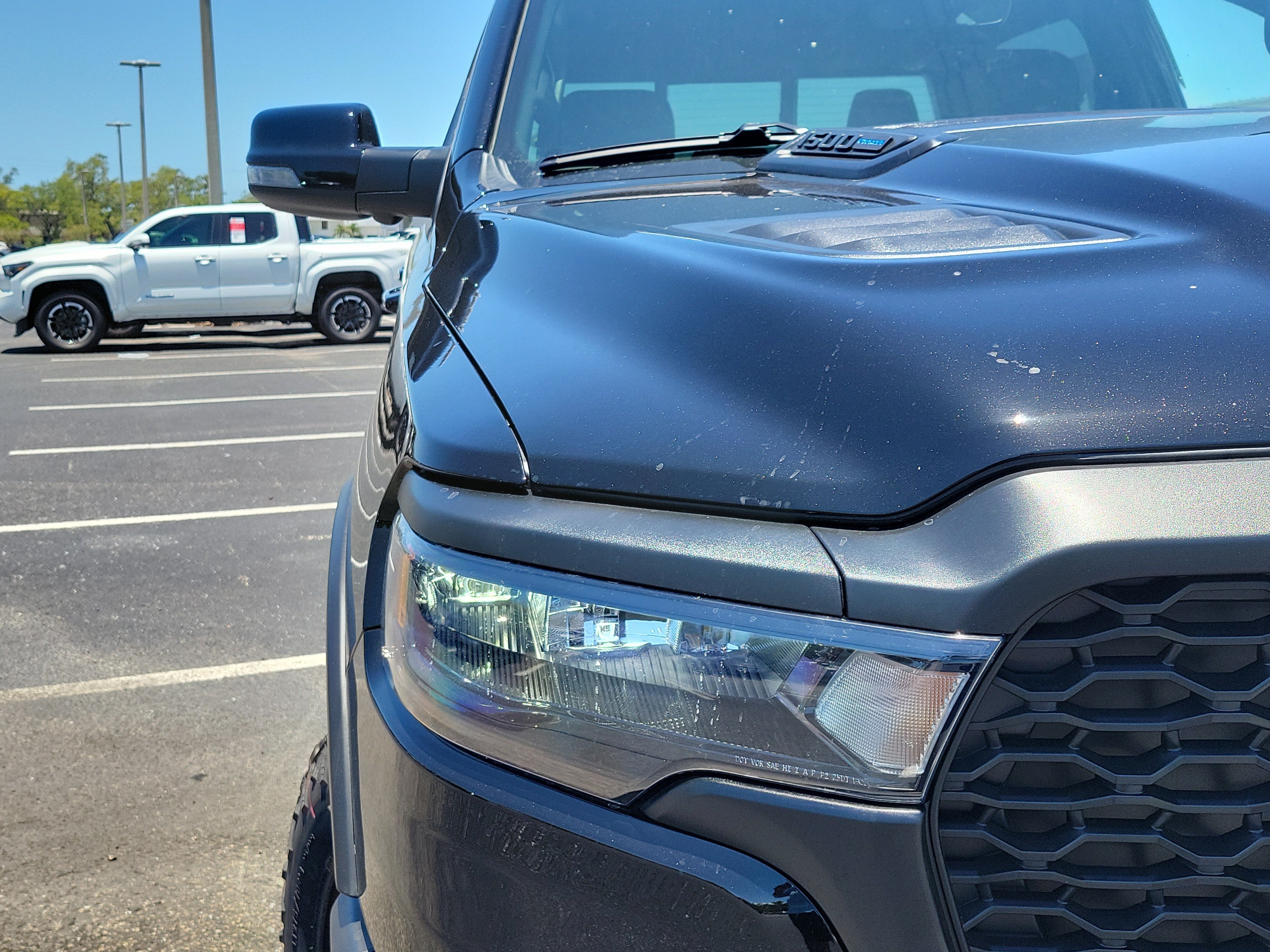 New 2026 Diamond Black Crystal Pearl-Coat Exterior Paint RAM Rebel image 7