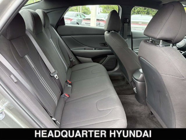 Used 2026 Gray Hyundai SEL Sport image 17