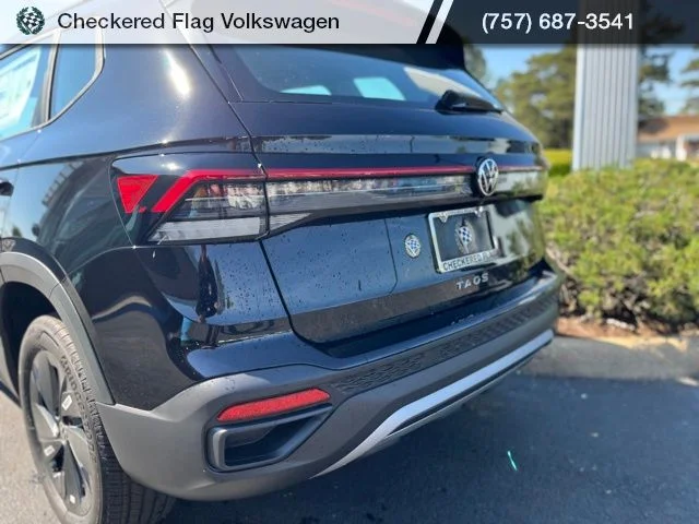 New 2026 Black Volkswagen 1.5T S image 9