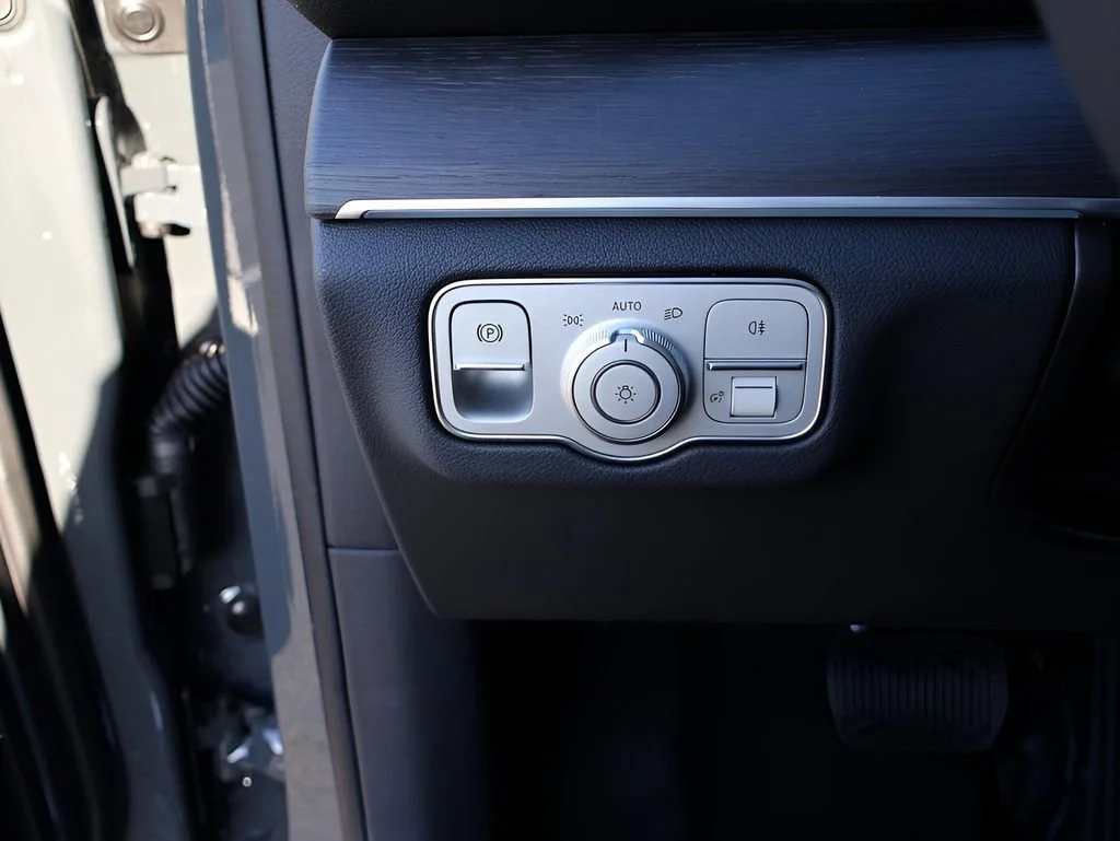 New 2026 MANUFAKTUR Silicon Grey Mercedes-Benz GLE 450 image 79