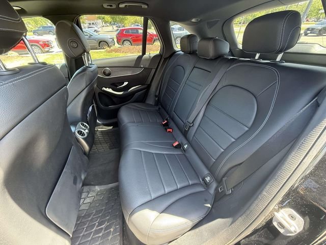 Used 2022  Mercedes-Benz GLC 300 image 15