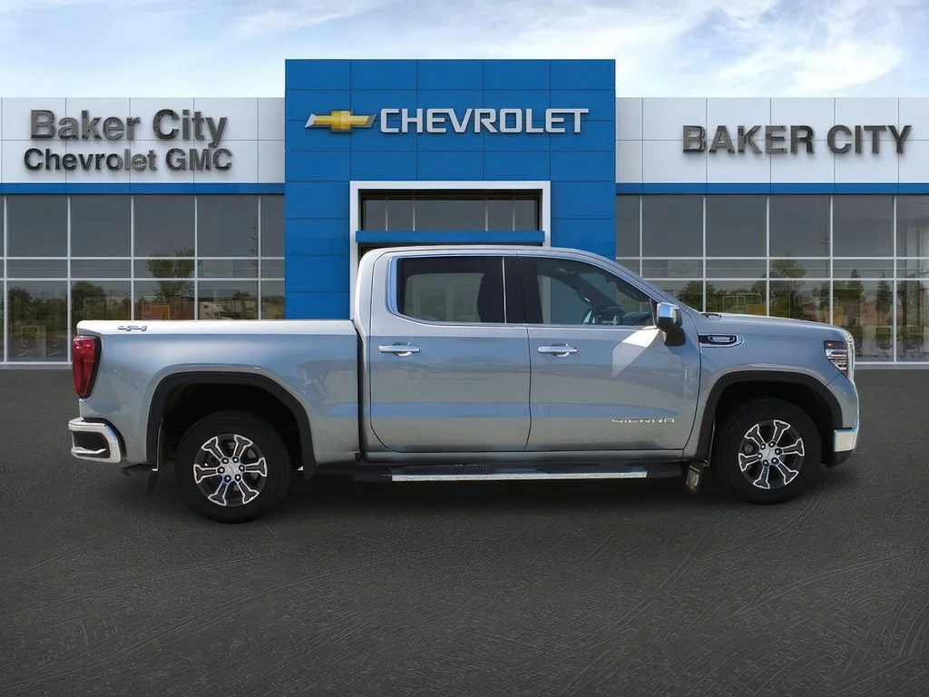 Used 2024 Sterling Metallic GMC SLT image 8