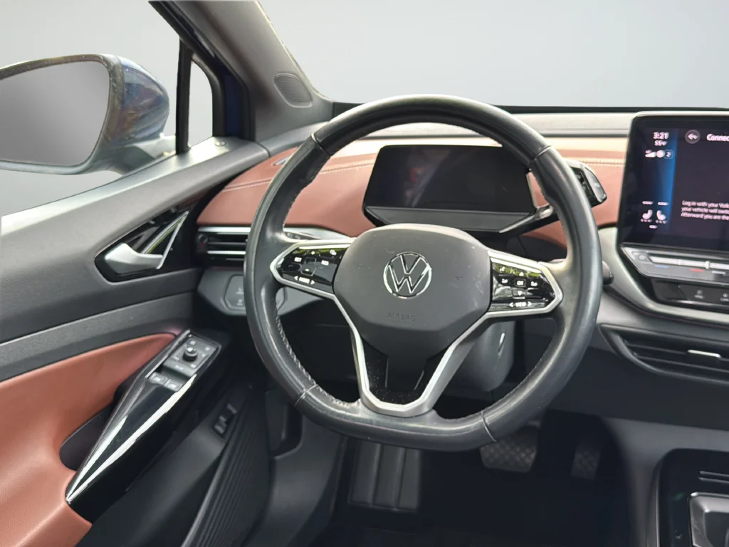Used 2021  Volkswagen Pro S image 30
