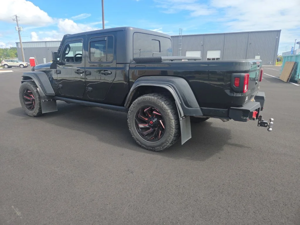 Used 2023 Black Jeep Sport image 12