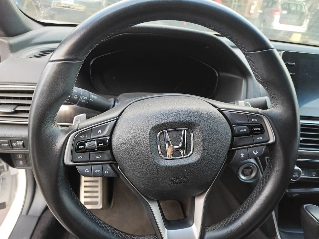 Used 2019 White Honda Sport image 11