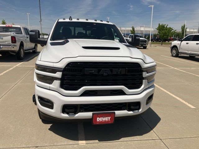 New 2026 Bright White Clear-Coat Exterior Paint RAM Limited image 2