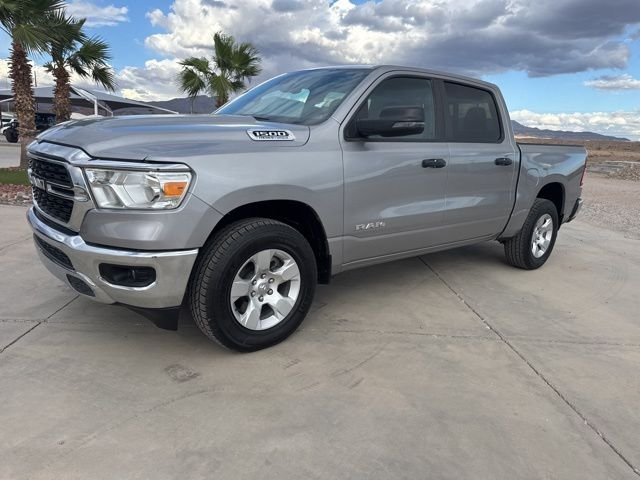 2024 RAM 1500 Big Horn/Lone Star 4x4 Crew Cab 5'7's photo