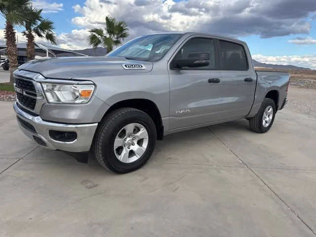2024 RAM 1500 Big Horn/Lone Star 4x4 Crew Cab 5'7's photo
