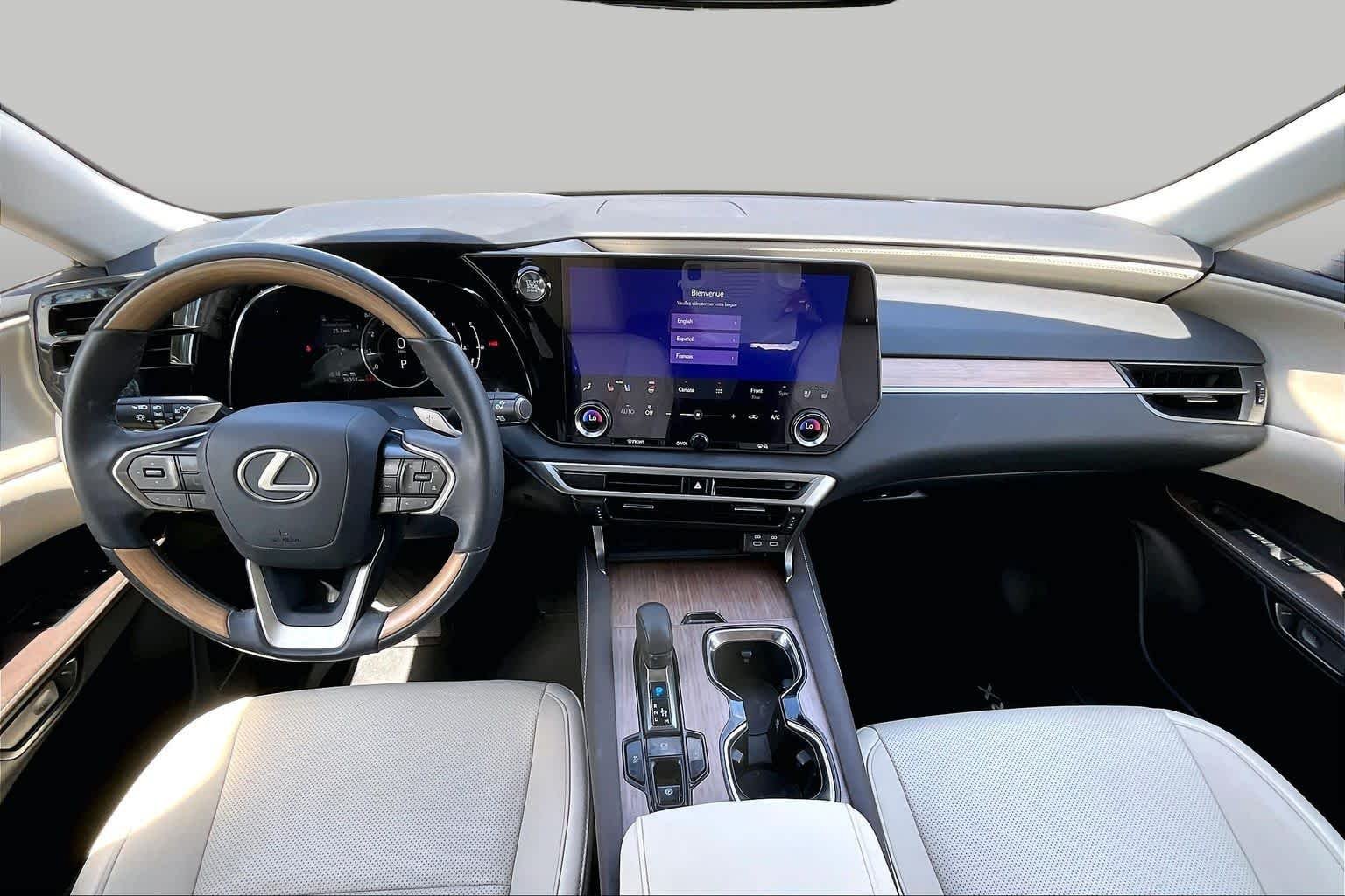 Used 2024 Eminent White Pearl Lexus Premium image 16