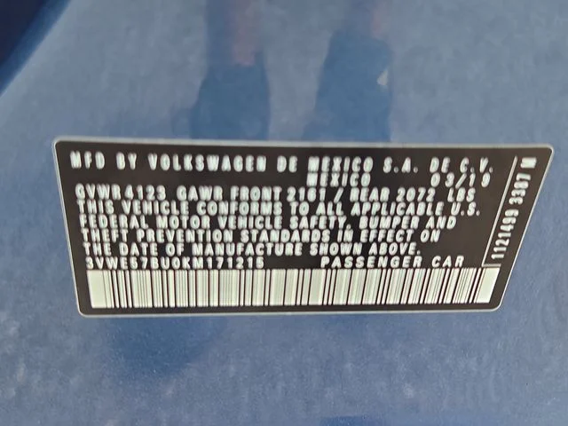 Used 2019 Blue Volkswagen SEL image 7