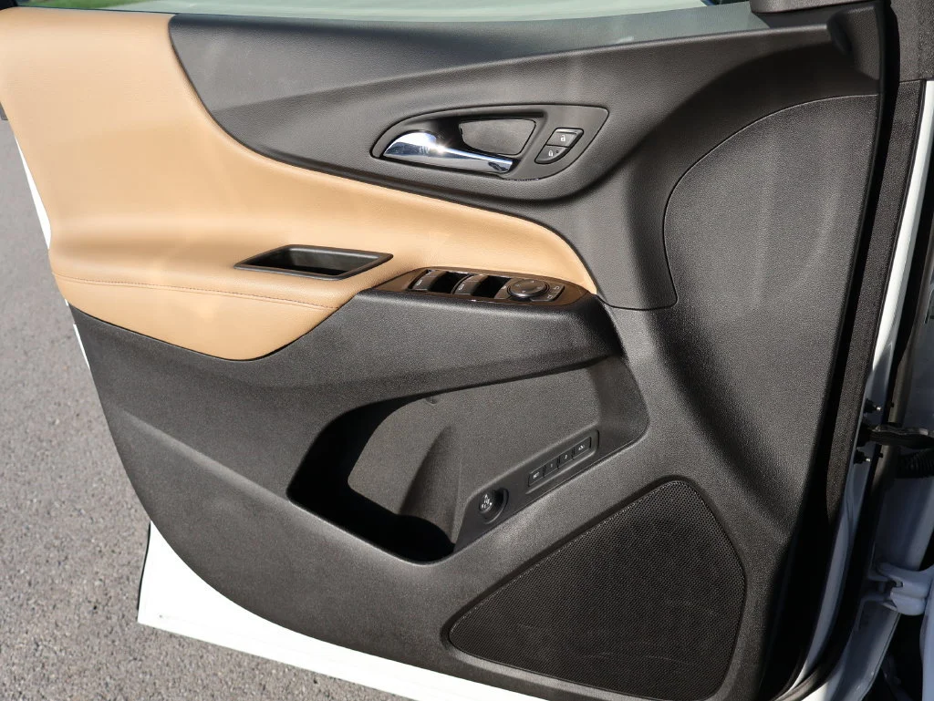 Used 2024 White Chevrolet Premier image 36