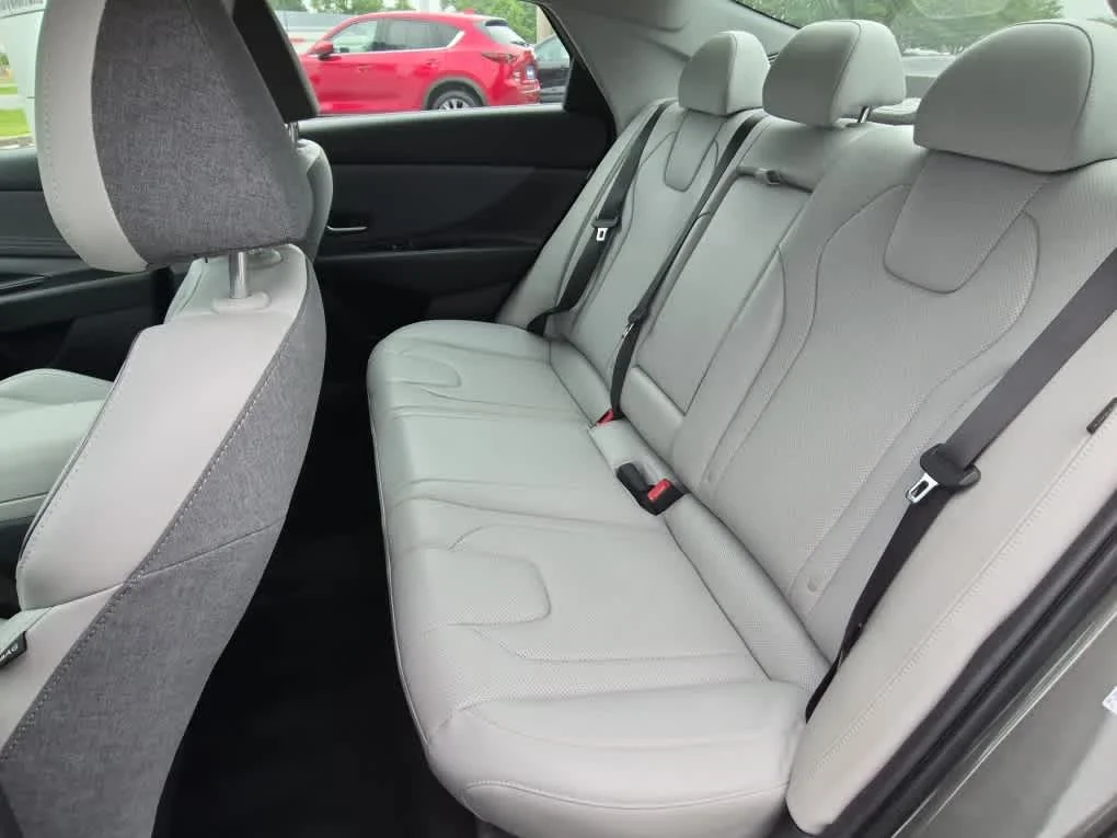 Certified Used 2024 Amazon Gray Hyundai Limited image 9