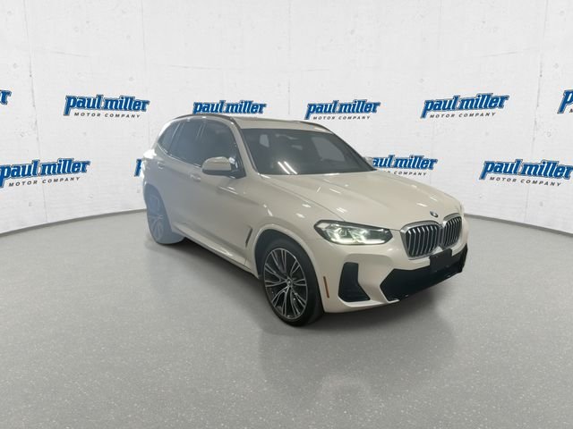 Certified Used 2022 White BMW sDrive30i image 3