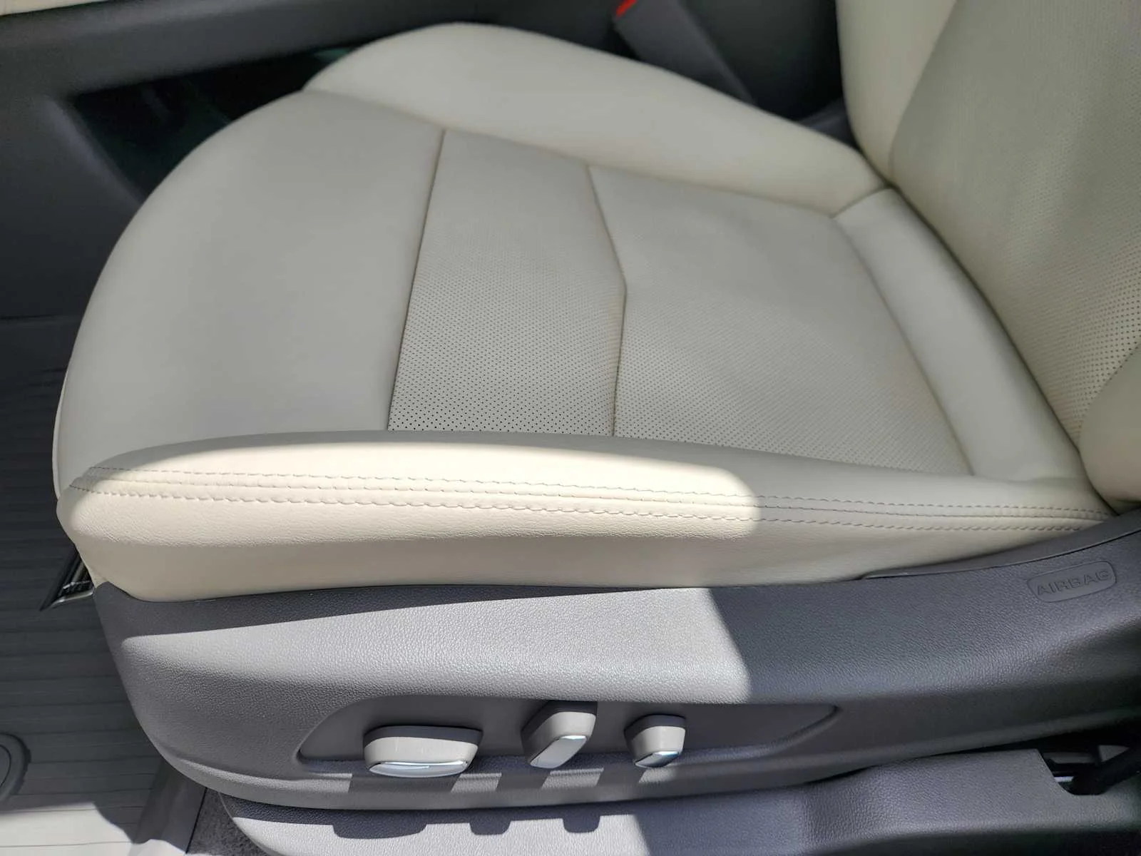 2026 Cadillac XT5 Premium Luxury - Photo 16