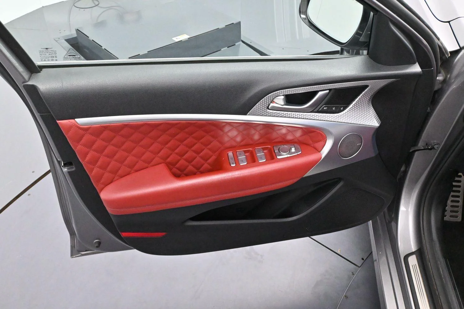 Used 2023 Savile Silver Genesis 3.3T image 9