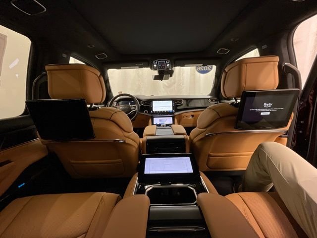 New 2026 Velvet Red Pearl-Coat Exterior Paint Jeep Summit Reserve image 28