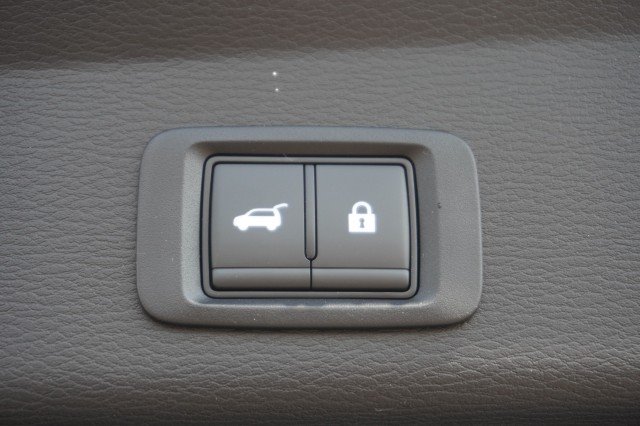 2025 Mitsubishi Outlander SE - Photo 11
