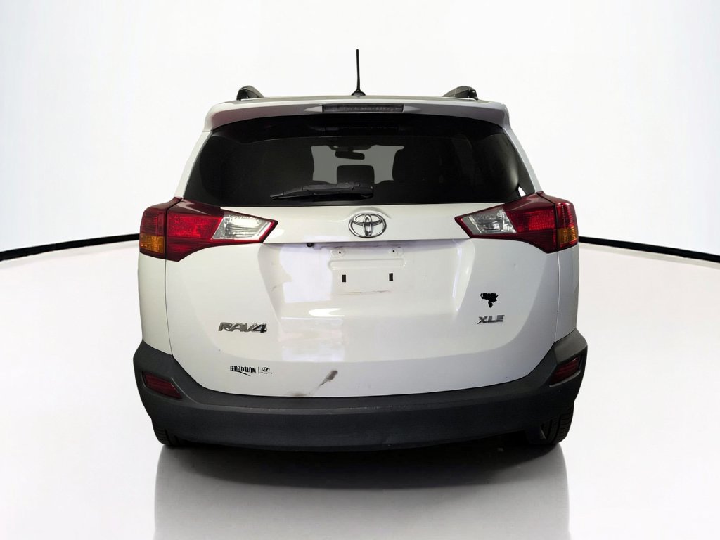 2015 Toyota RAV4 XLE - Photo 7
