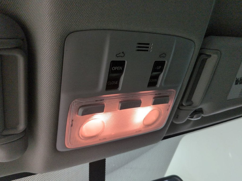 2015 Toyota RAV4 XLE - Photo 30