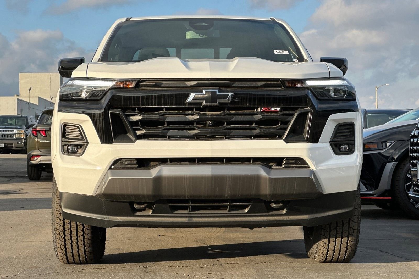 2025 Chevrolet Colorado Z71 - Photo 8