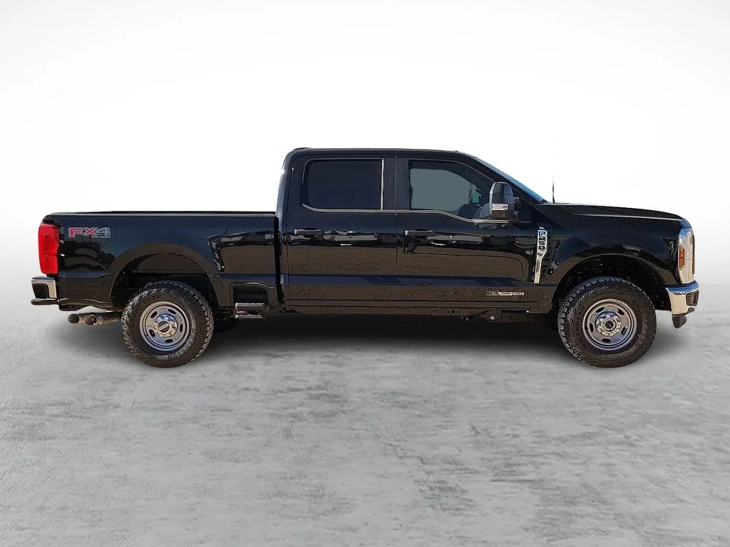 2025 Ford F-250 Super Duty XL - Photo 12