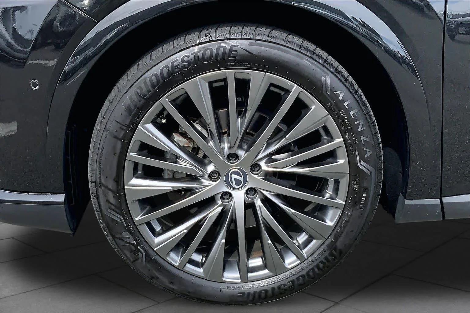 Certified Used 2024 CAVIAR Lexus Luxury image 11