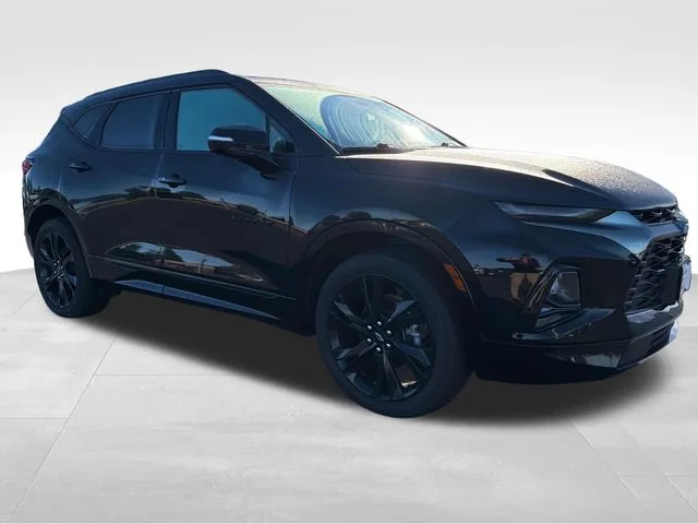 Used 2021 BLACK Chevrolet RS image 9