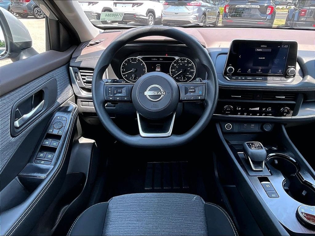 Used 2023 Silver Nissan SV image 17