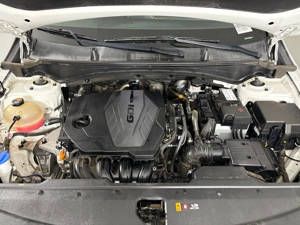 Used 2023 White Kia SX-Prestige image 47
