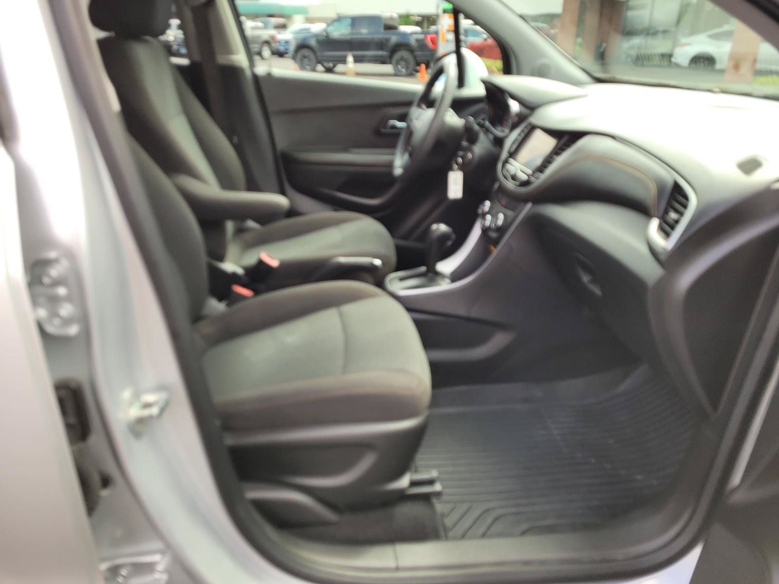 Used 2021 Silver Chevrolet LS image 20