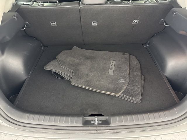 Used 2023 Gray Kia Wind image 27