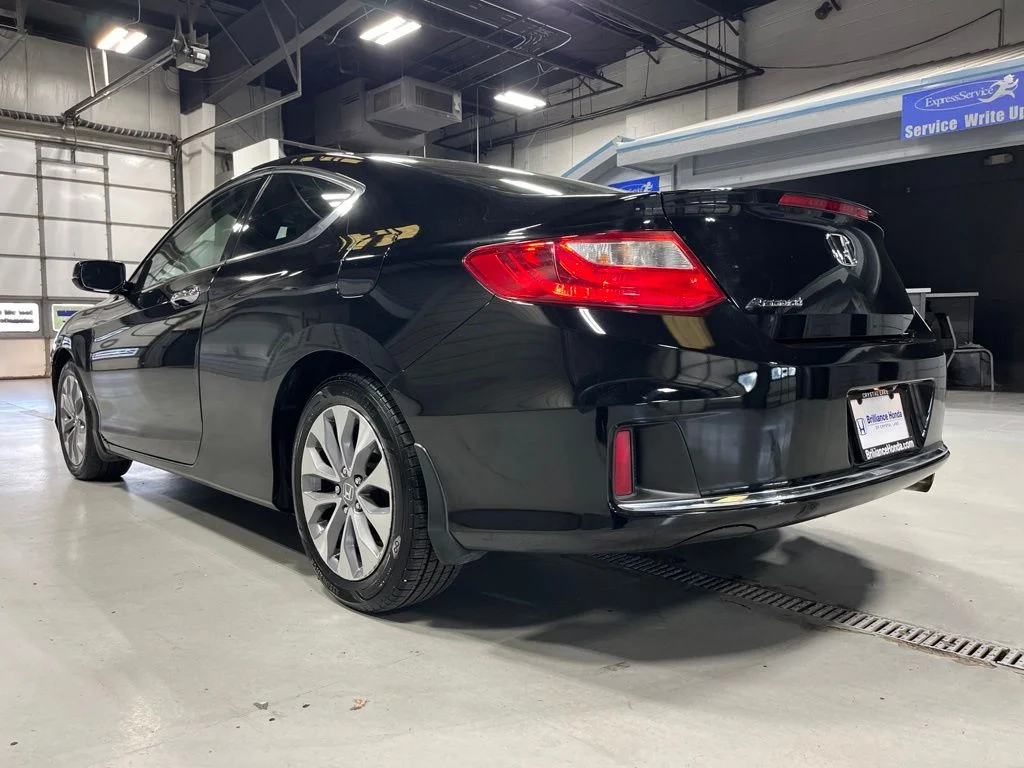Used 2015 Crystal Black Pearl Honda EX-L image 5