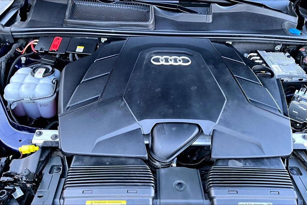 Used 2022 Blue Audi 55 Premium image 31