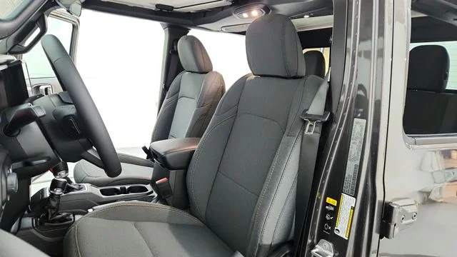 New 2026 Granite Crystal Metallic Clearcoat Jeep Sport S image 16