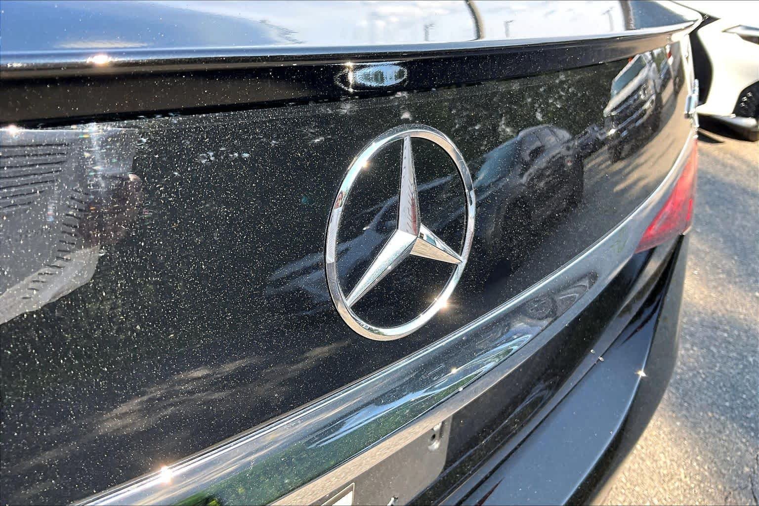 Used 2025 Black Mercedes-Benz S 580 image 30