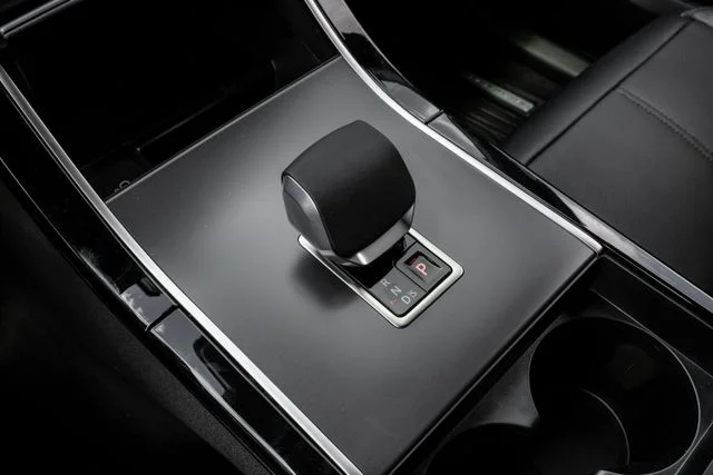 New 2026 White Land Rover S image 33