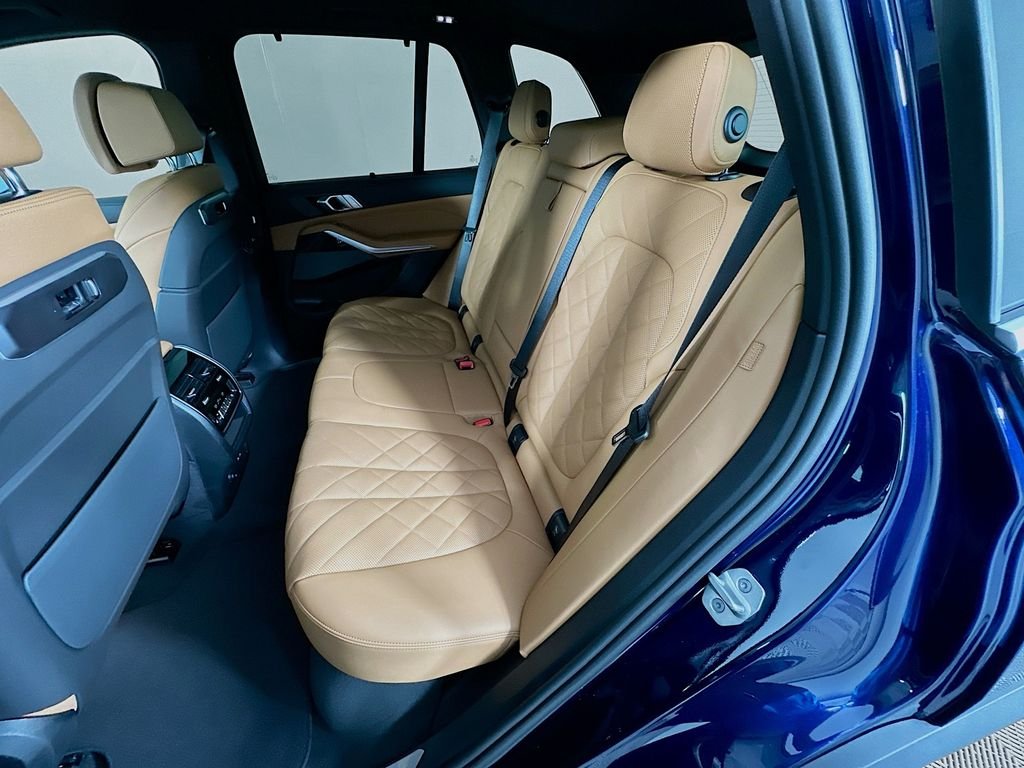 New 2026 Tanzanite Blue II Metallic BMW xDrive40i image 17