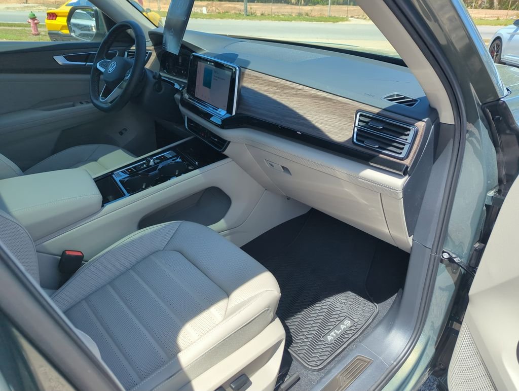 New 2026  Volkswagen SEL image 37