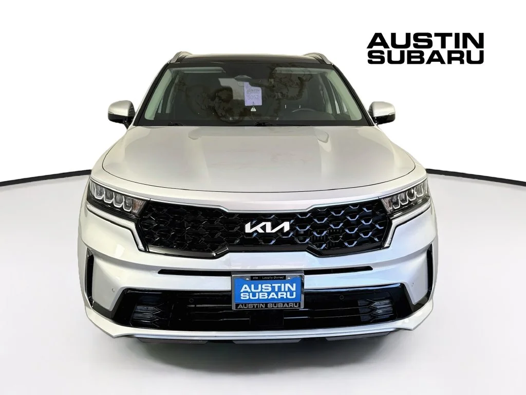 Used 2022 Silver Kia EX image 2