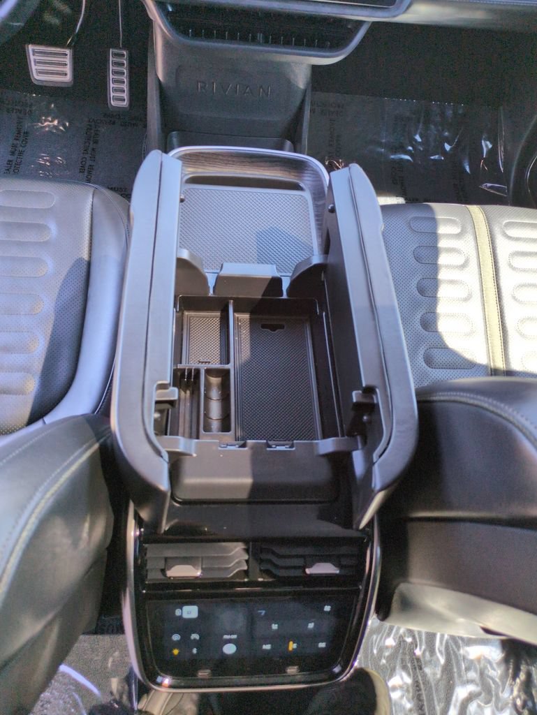 2023 Rivian R1S Adventure - Photo 26