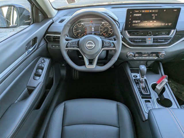 New 2026 Black Nissan 2.5 SR image 11