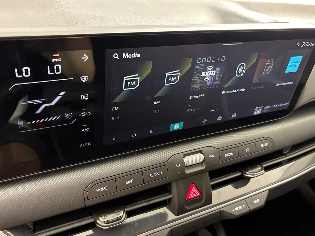 New 2026 Snow White Pearl Kia EX image 34