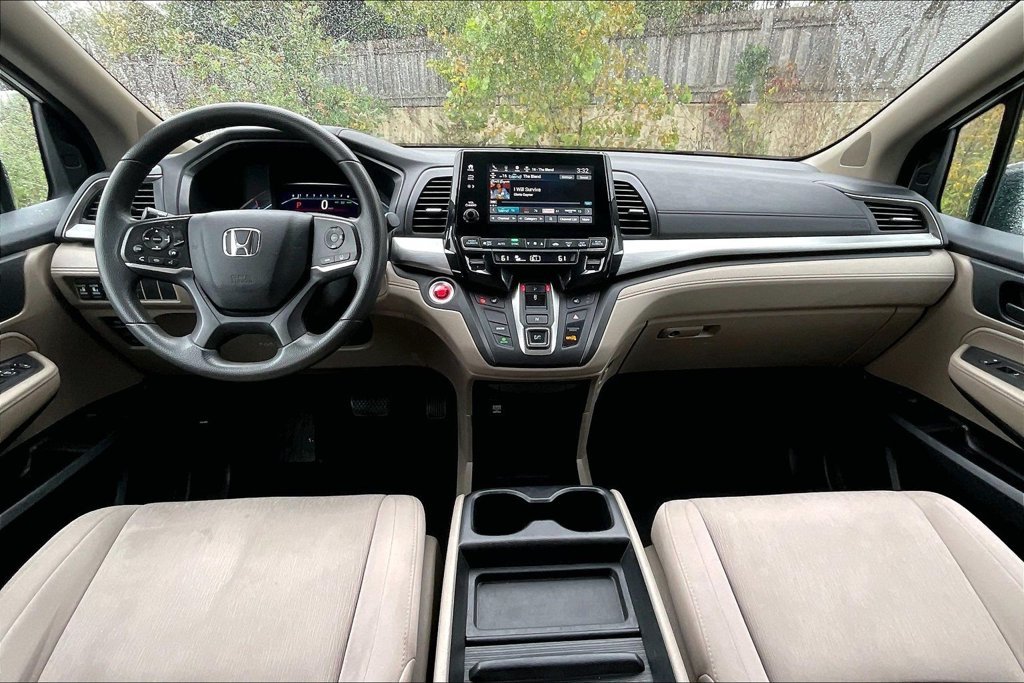 Used 2019  Honda EX image 15